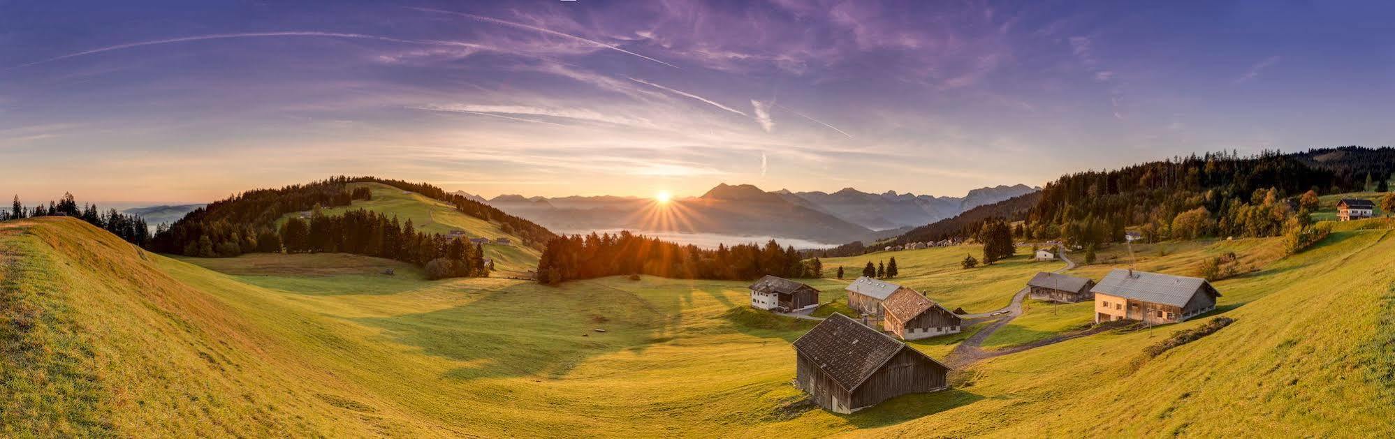 Boedele Alpenhotel Schwarzenberg im Bregenzerwald Esterno foto